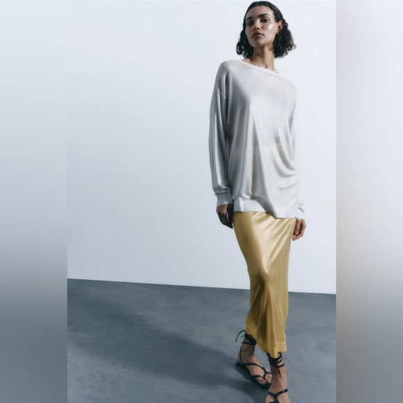 NWT METALLIC THREAD SEMI SHEER GOLDEN KNIT SKIRT - Picture 2 of 3